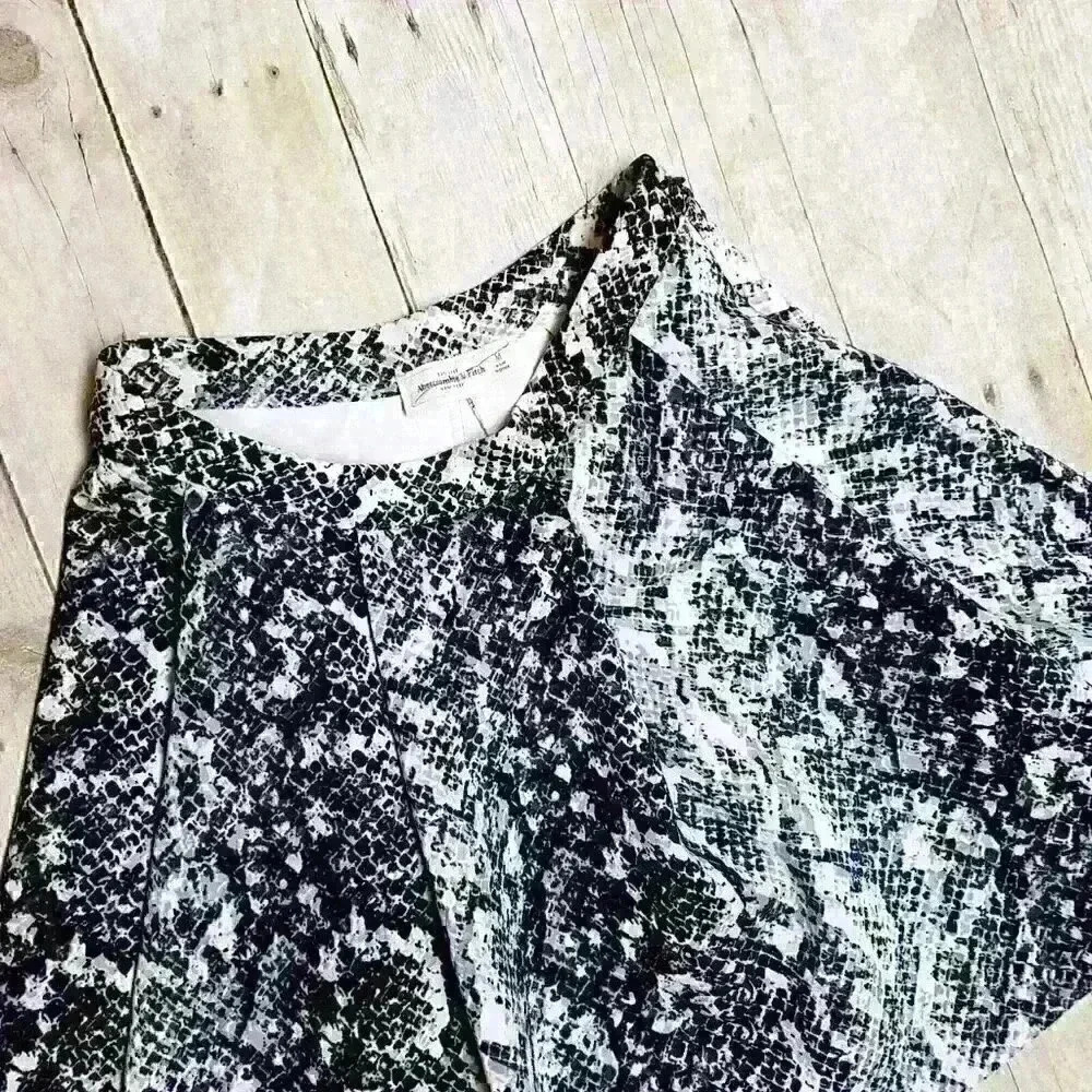 ABERCROMBIE & FITCH Womans Vintage BLACK WHITE GRAY Skirt Side Zip size Med - Picture 4 of 4